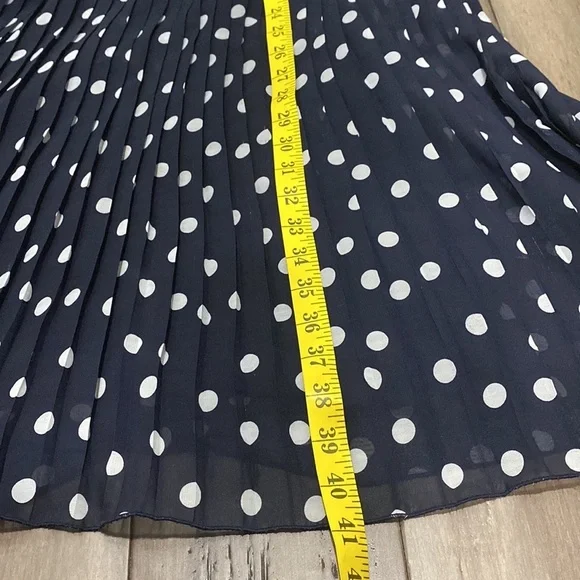 ASOS curve polka dot pleated sleeveless dress navy white - Picture 5 of 11